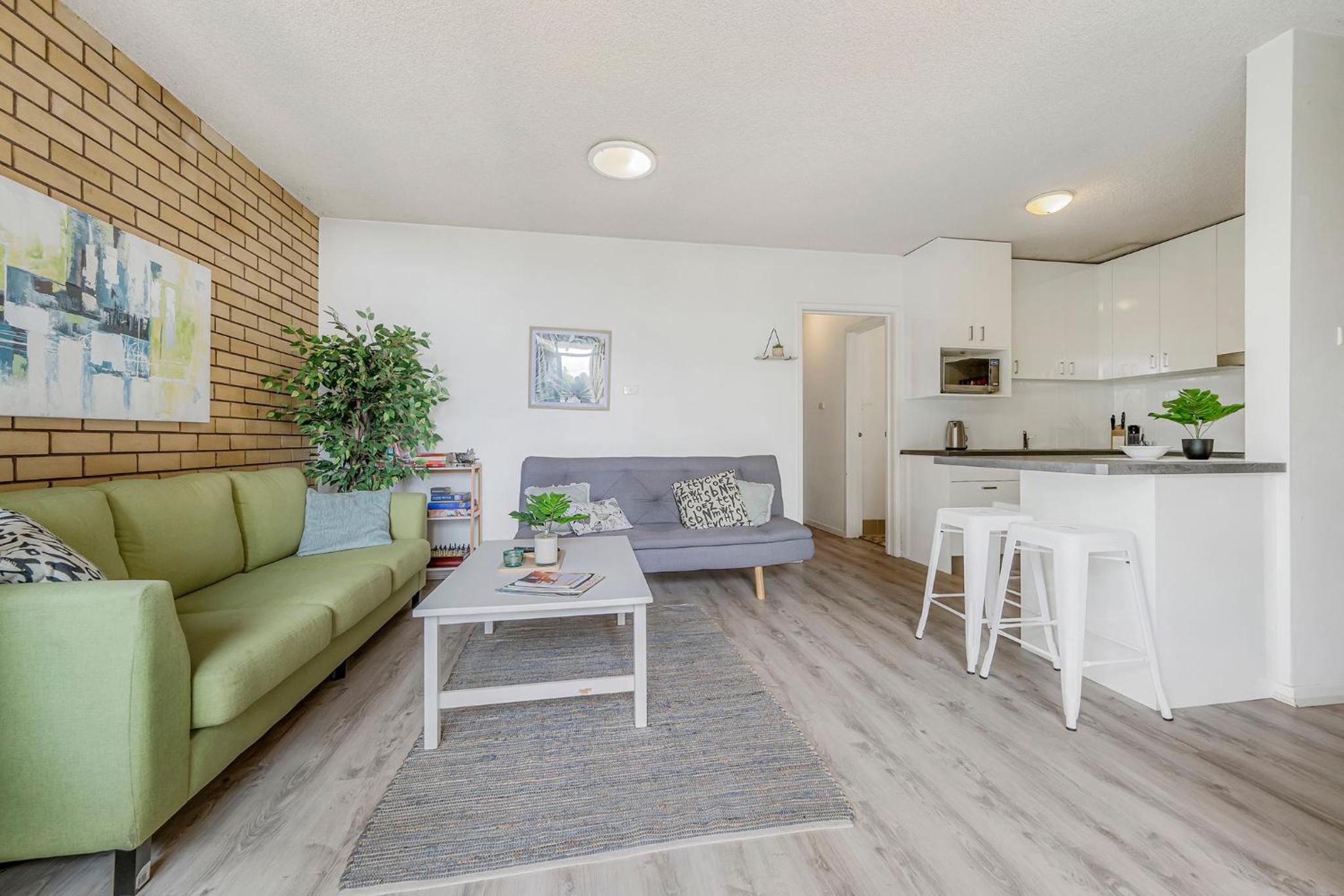 Flynns Beach Apartments 5 41 Pacific Drive