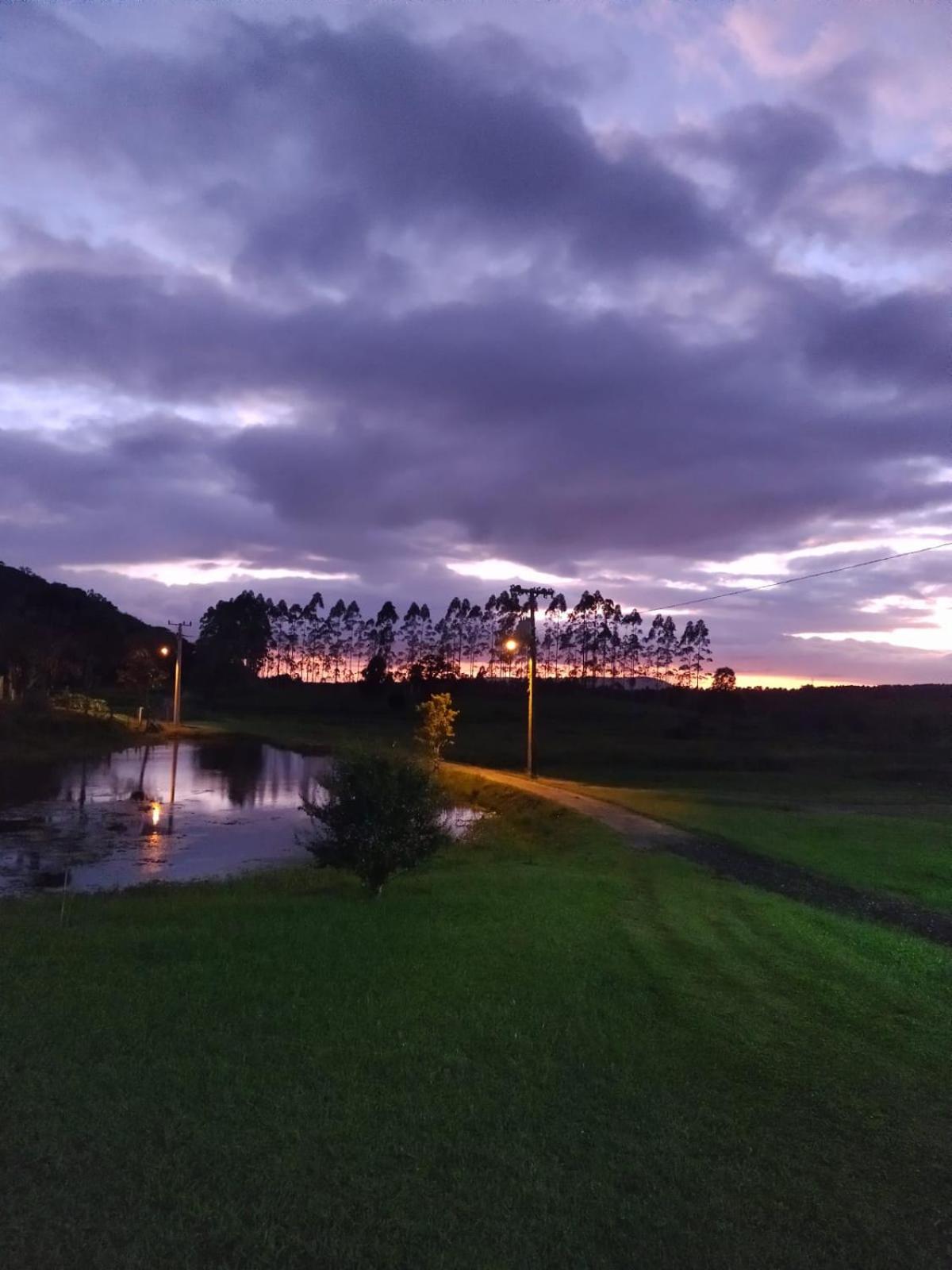 Chalé do lago para casais Fazenda Serramar