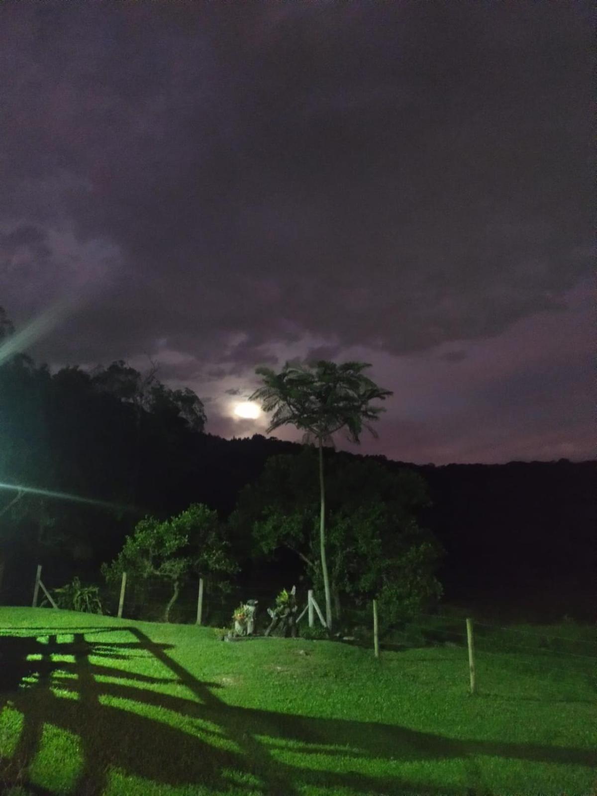 Chalé do lago para casais Fazenda Serramar