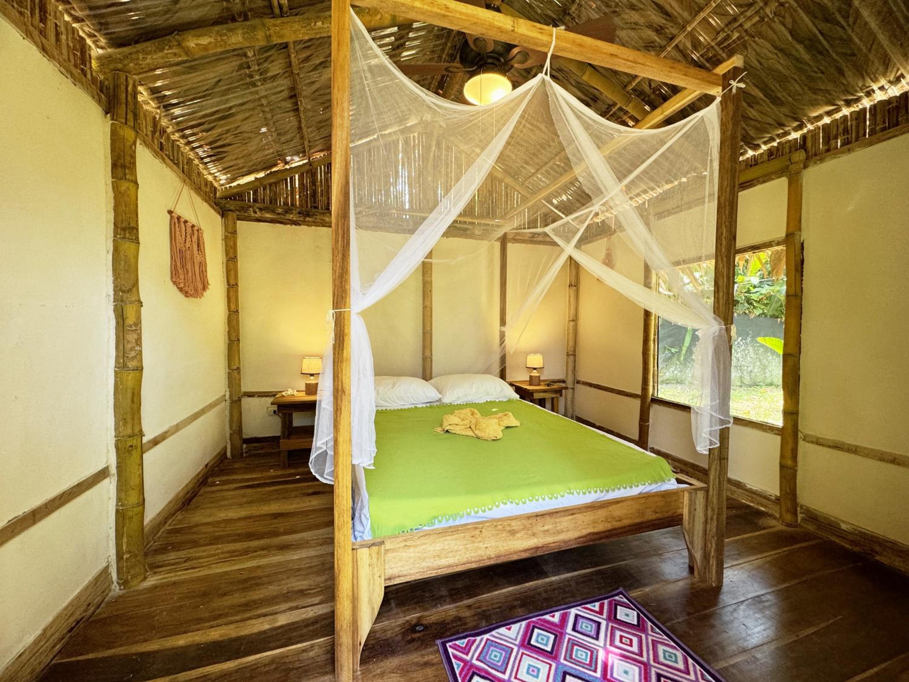 Tiki-Ti Tahitian Style Bungalows
