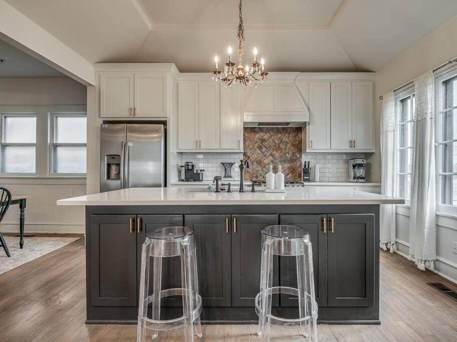 Crafty Casita in Gatewood - 3 bed 2 bath charming historic home view 5