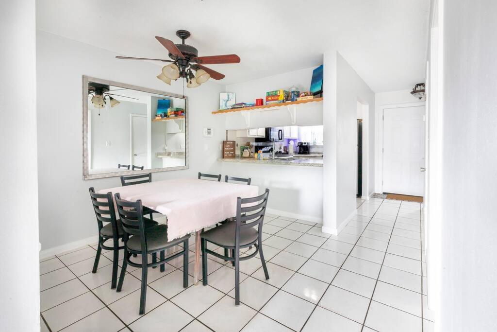 Peaceful Townhouse 1 mile to Beach Okaloosa Island Relax Replenish