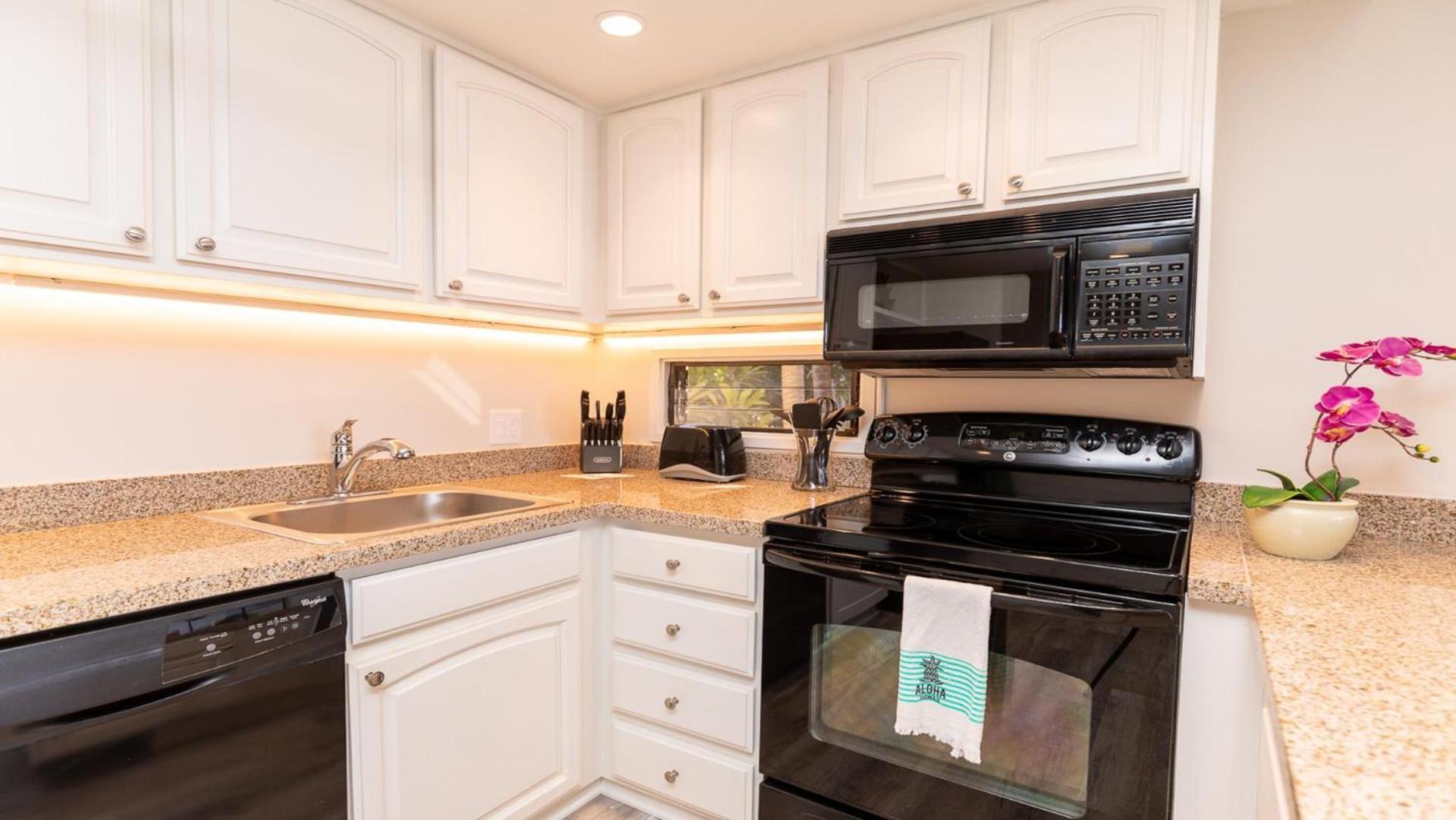 Hale Mahina A207 · HM A207 Spacious OceanFront 1BD w Ocean View