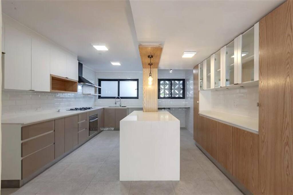 Jardín privado para familias y trabajo