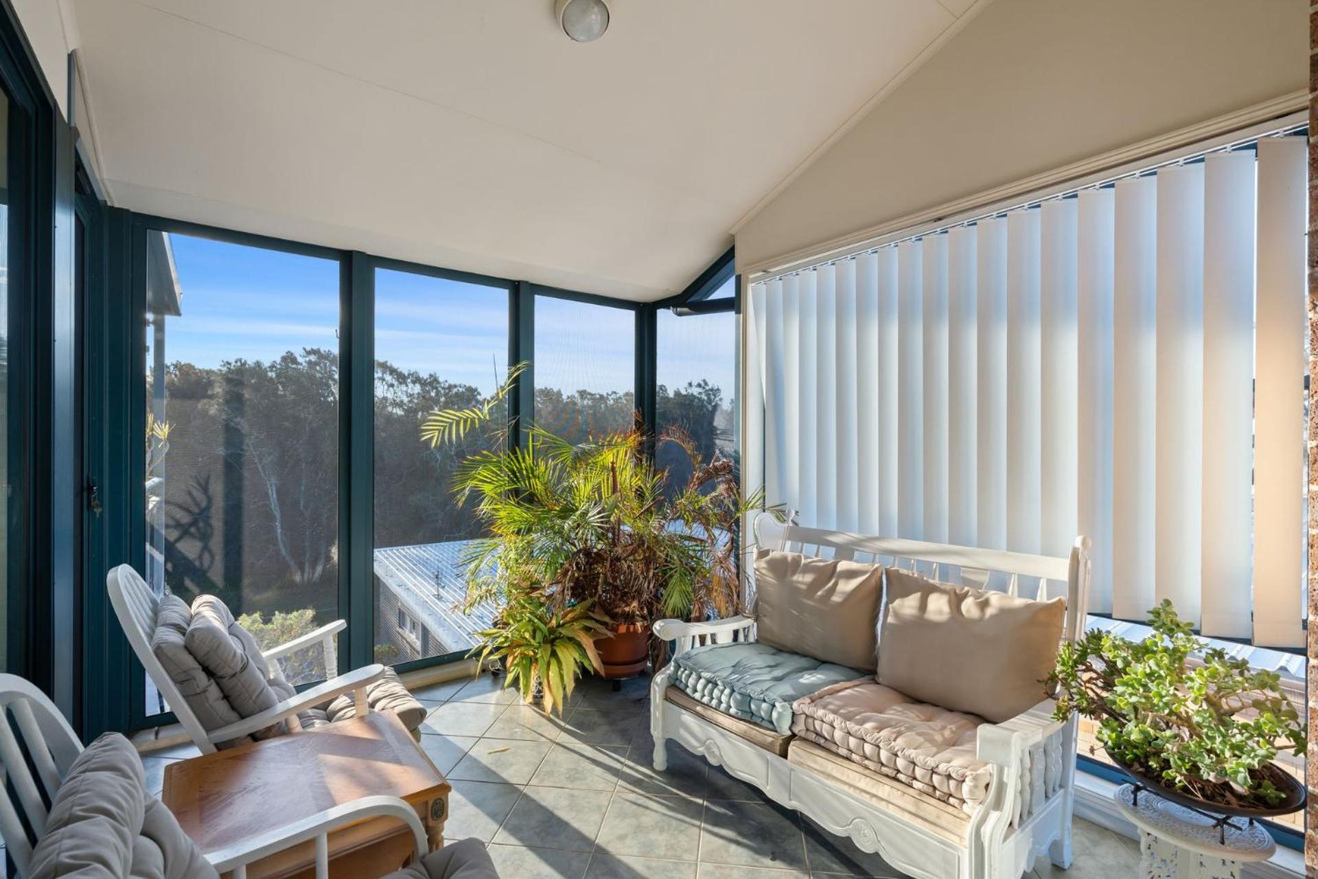 Lakeside Glass House