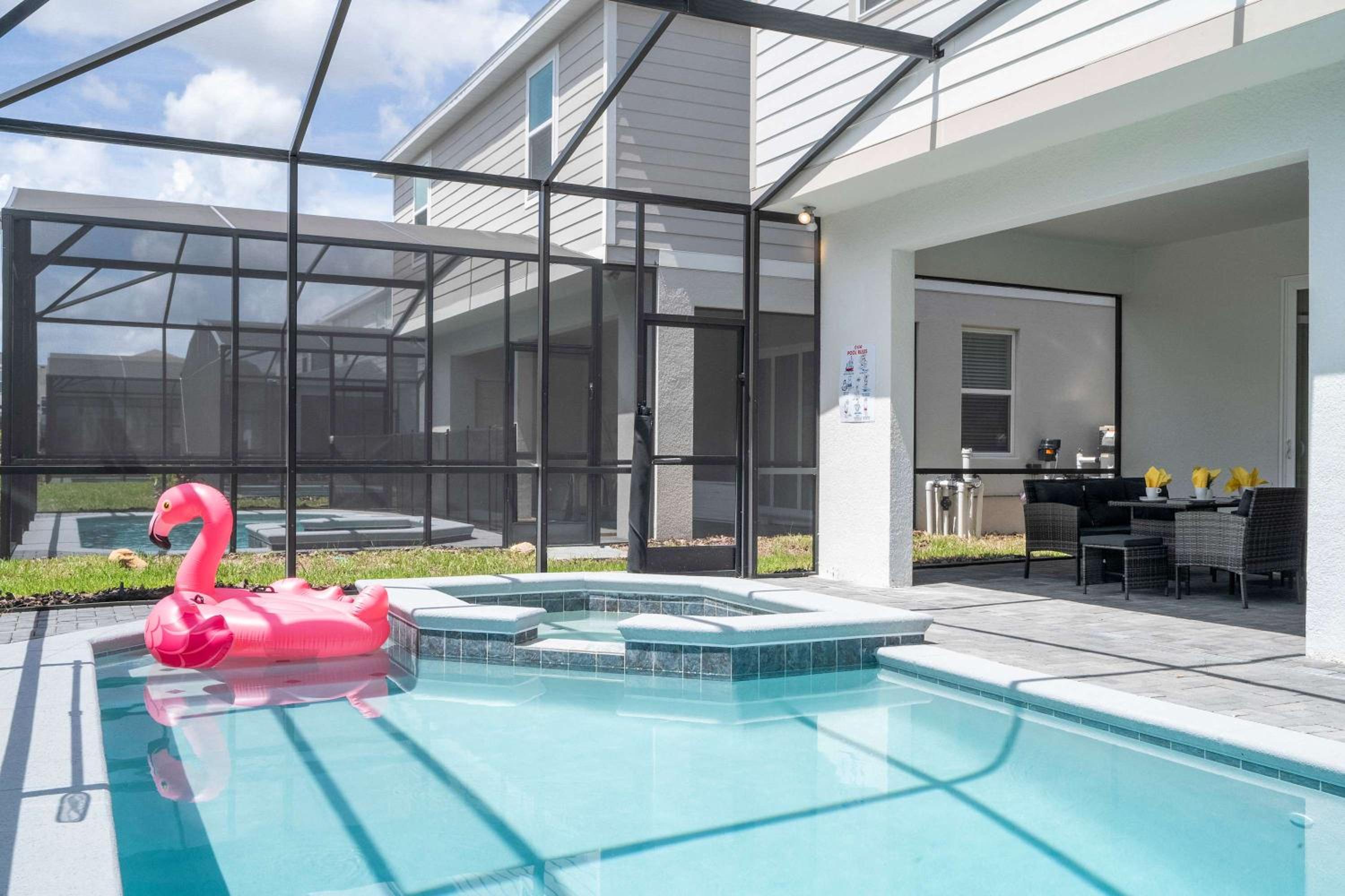 Stunning 7Bd Jacuzzi Pool & Close to Disney at Windsor Cay 16217