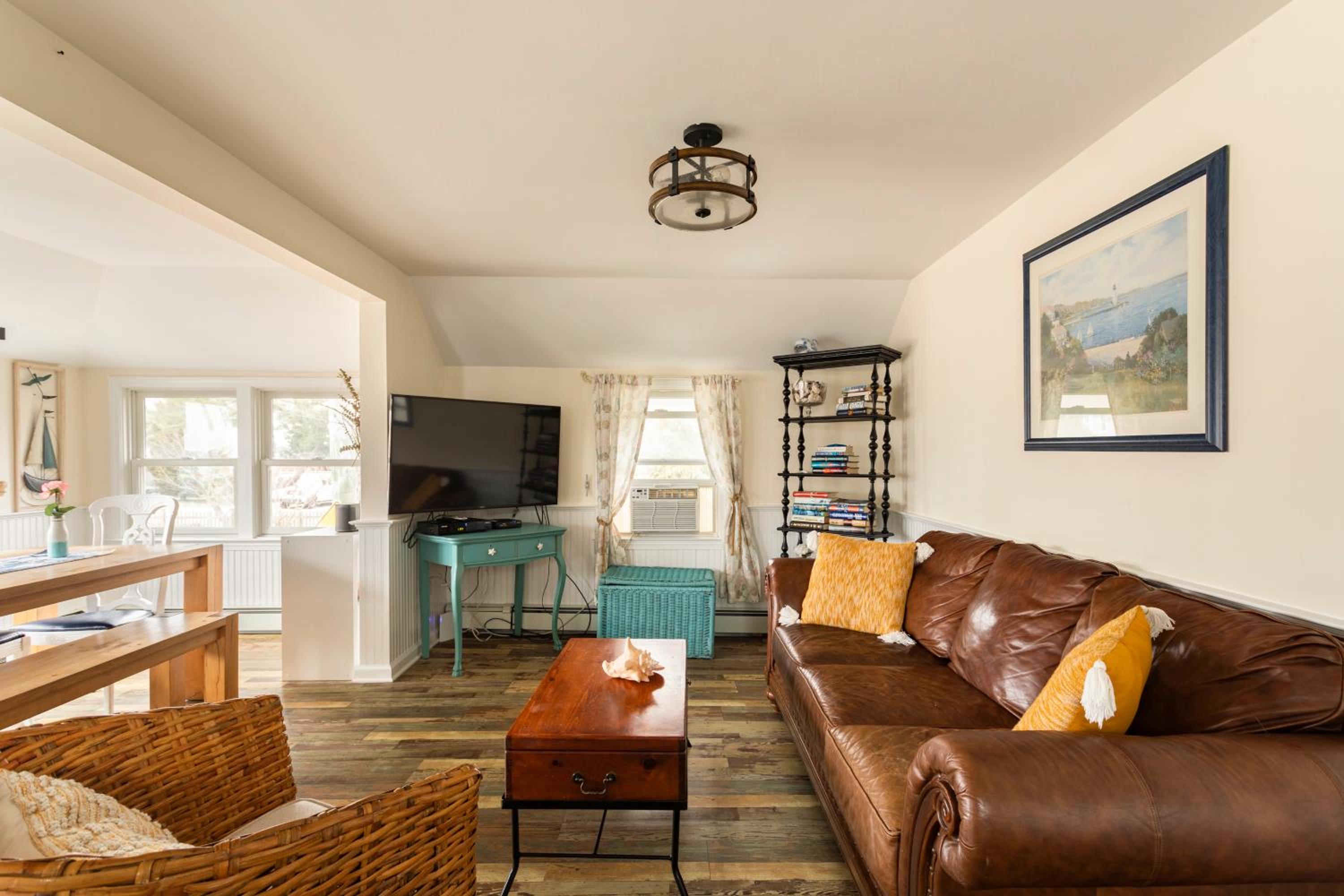 Charming Fairfield Cottage By The Sea - Property Image 16