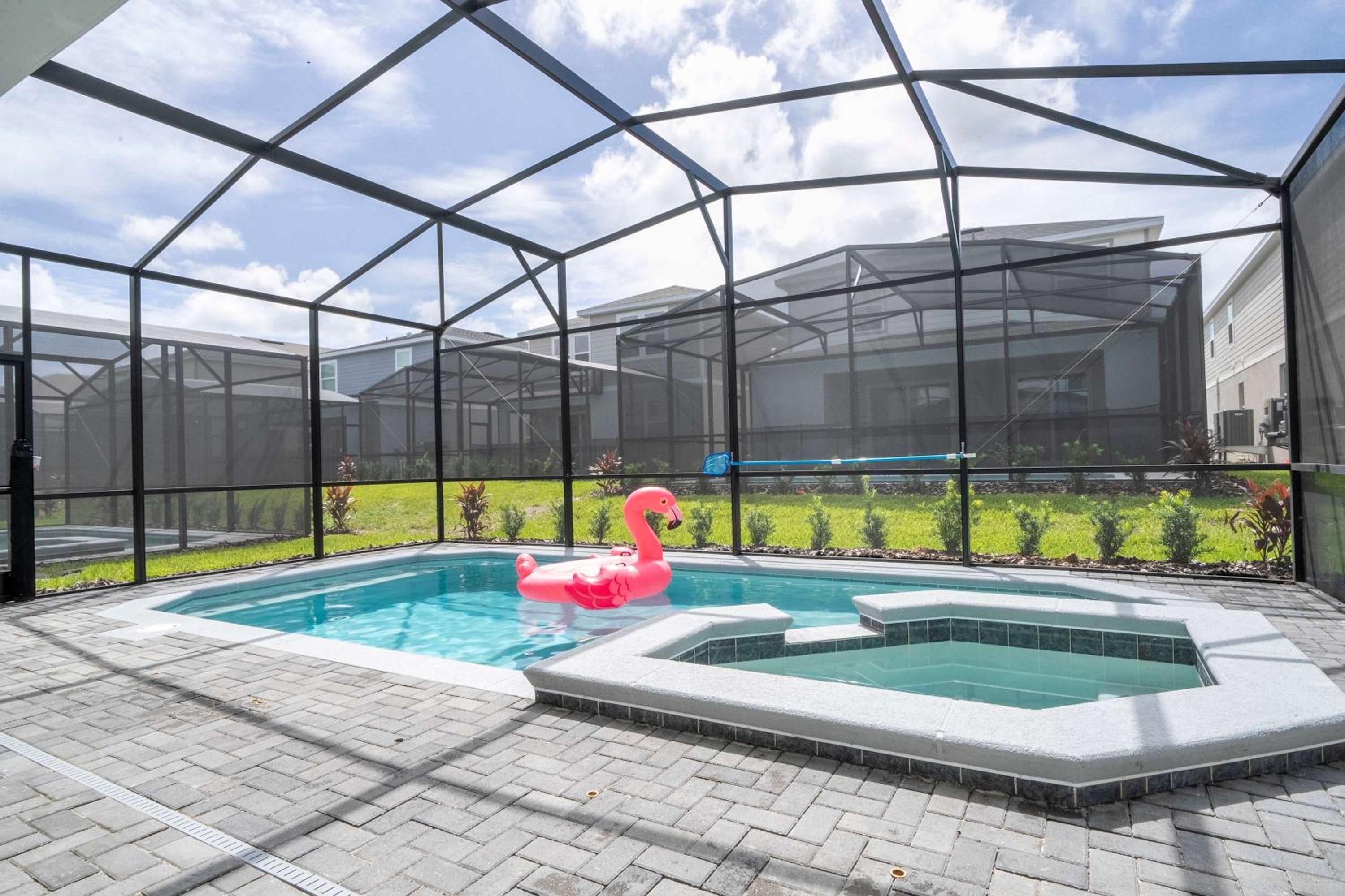 Stunning 7Bd Jacuzzi Pool & Close to Disney at Windsor Cay 16217