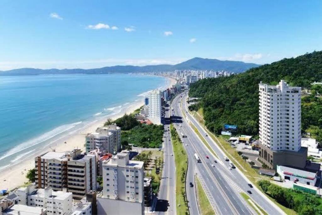 Apartamento em Itapema Vista Mar 3 Quartos - 500 metros da praia