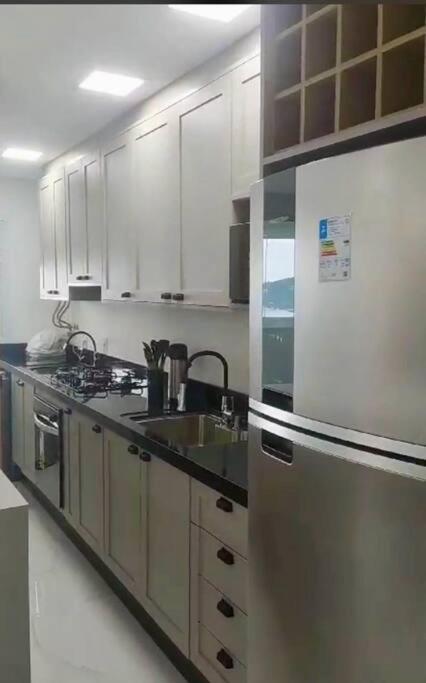 Apartamento em Itapema Vista Mar 3 Quartos - 500 metros da praia