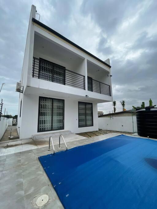 Victoria Villa