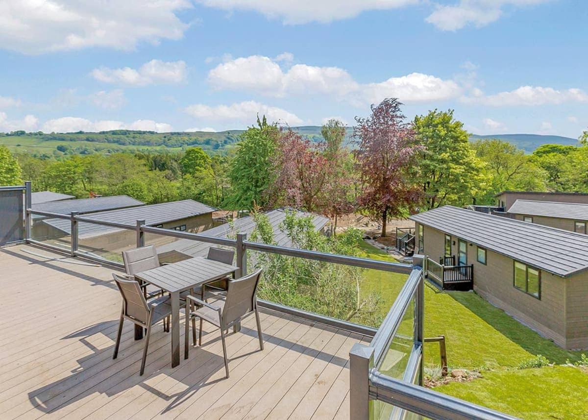 Aysgarth Lodges