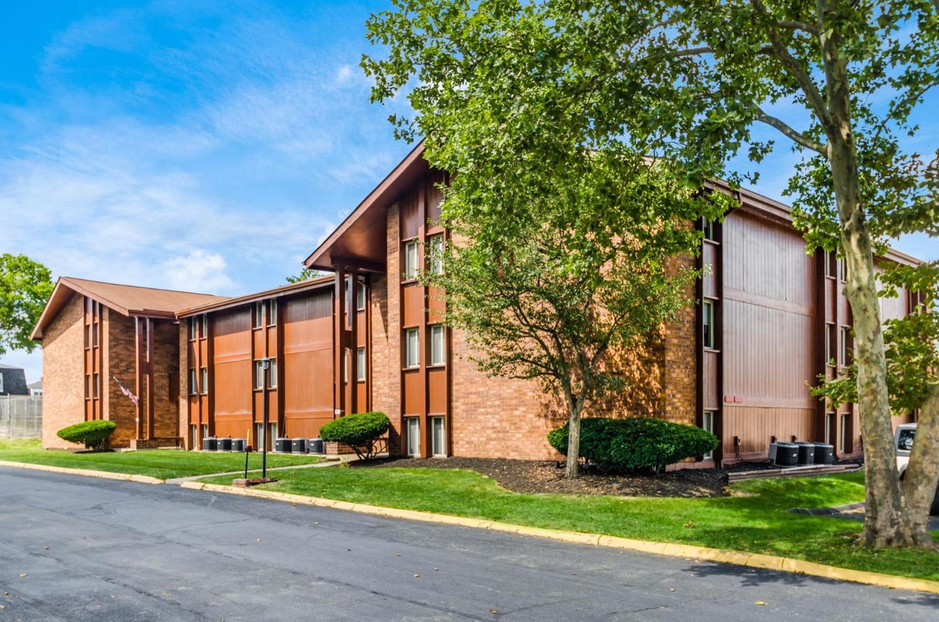 Hancock Park, Resort Style Apartment Near OSU, free WIFI view 3
