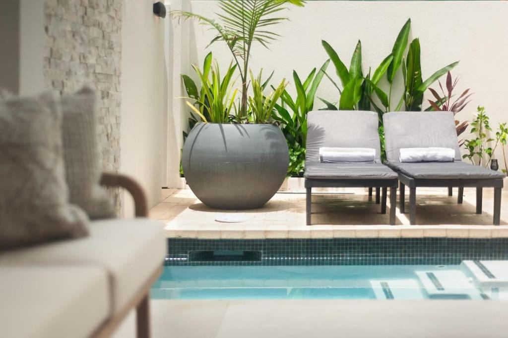 2 bed Porters home with pool & beach Azzurro 5
