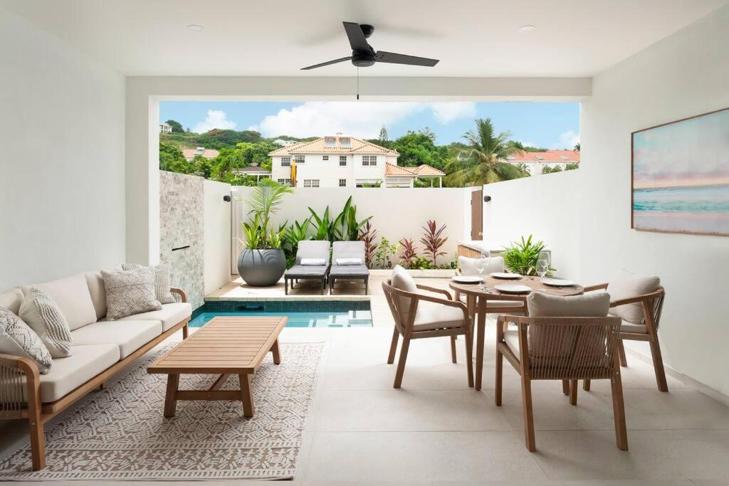 2 bed Porters home with pool & beach Azzurro 5