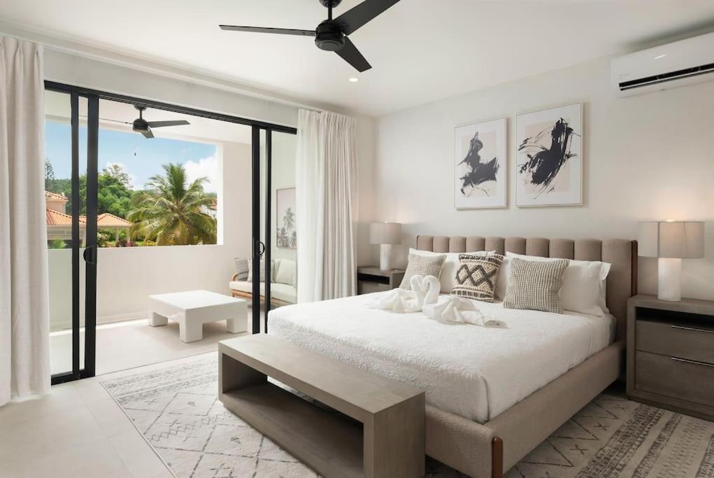 2 bed Porters home with pool & beach Azzurro 5