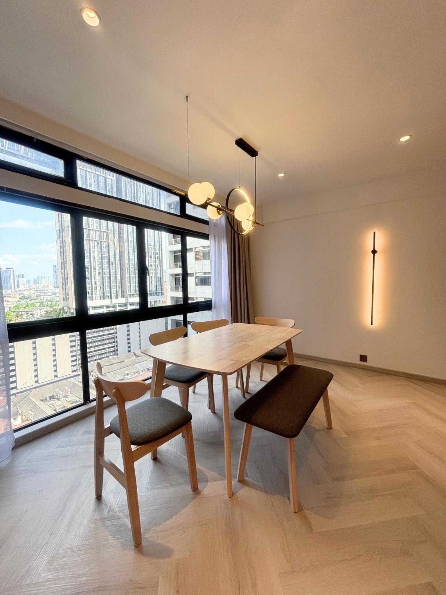 3R12Pax Fahrenheit88 C10-14 Opposite Pavilion KL Bukit Bintang Kaite Homestay