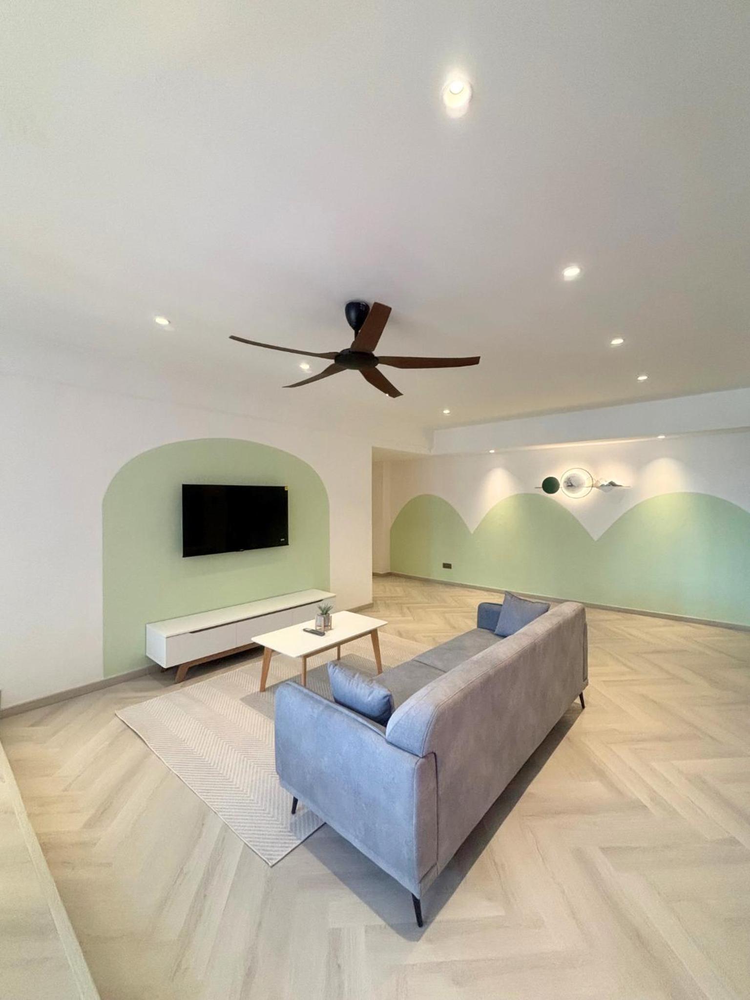 3R12Pax Fahrenheit88 C10-14 Opposite Pavilion KL Bukit Bintang Kaite Homestay