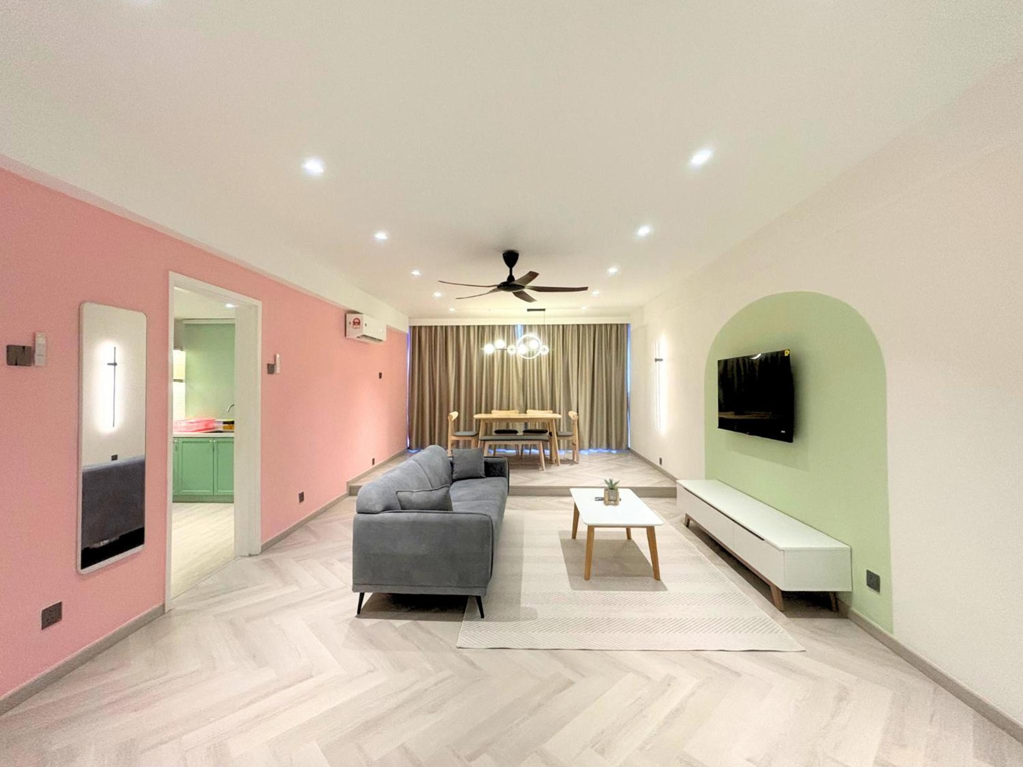 3R12Pax Fahrenheit88 C10-14 Opposite Pavilion KL Bukit Bintang Kaite Homestay