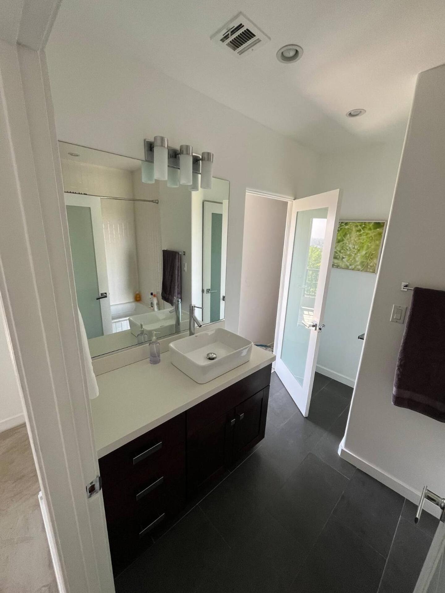 Hillside Close To Dtla 3br Stunning Views