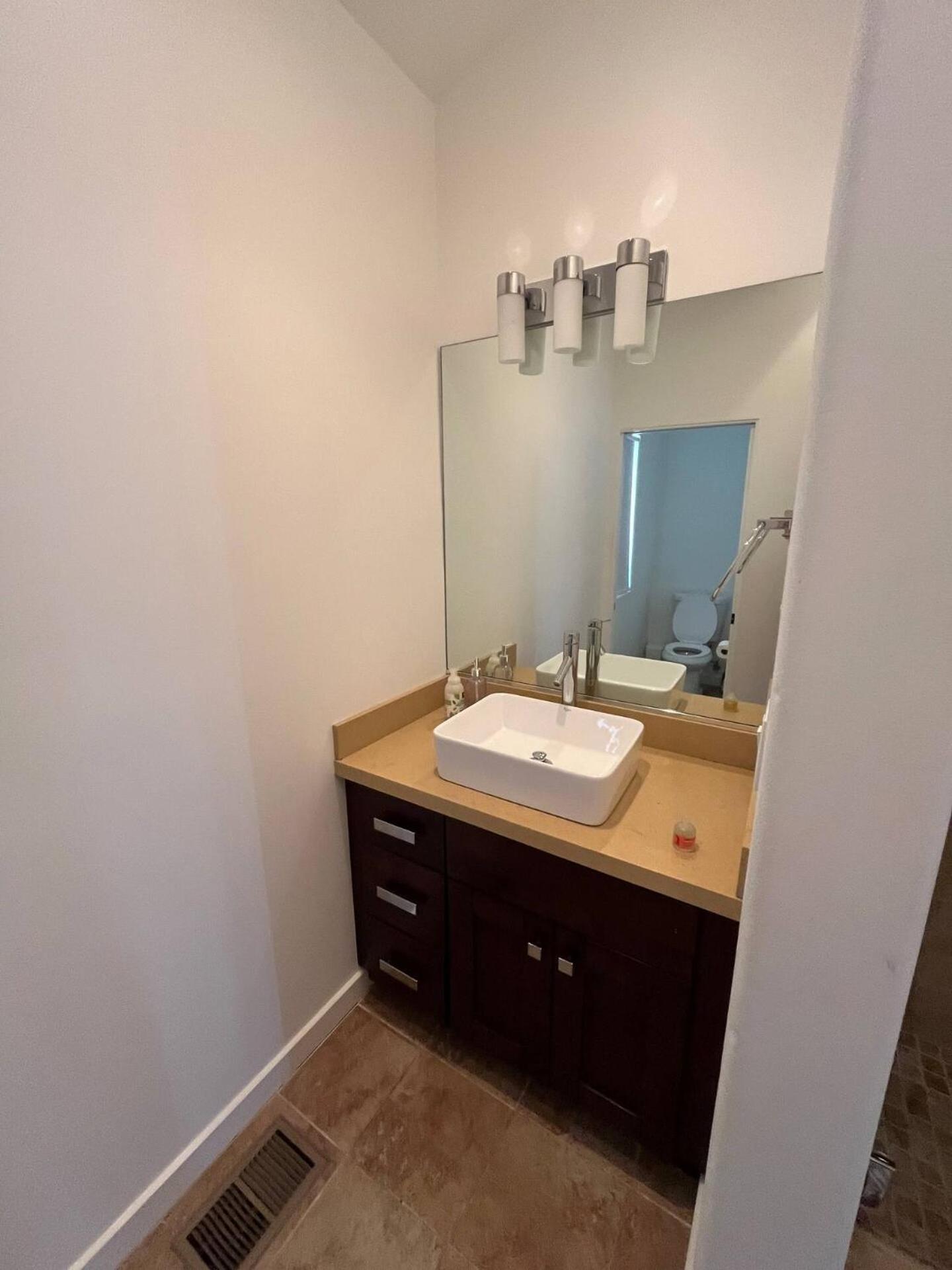 Hillside Close To Dtla 3br Stunning Views