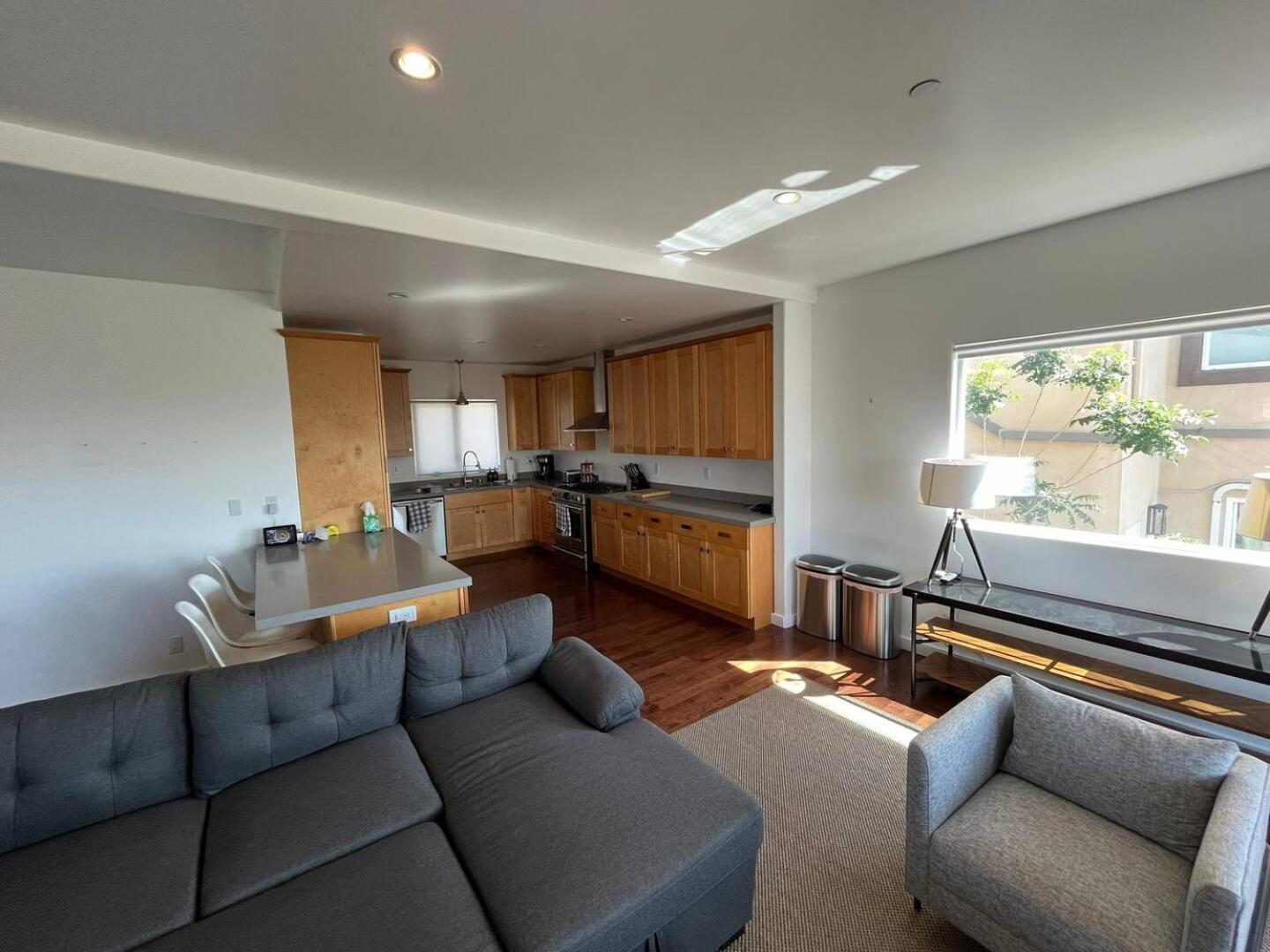 Hillside Close To Dtla 3br Stunning Views