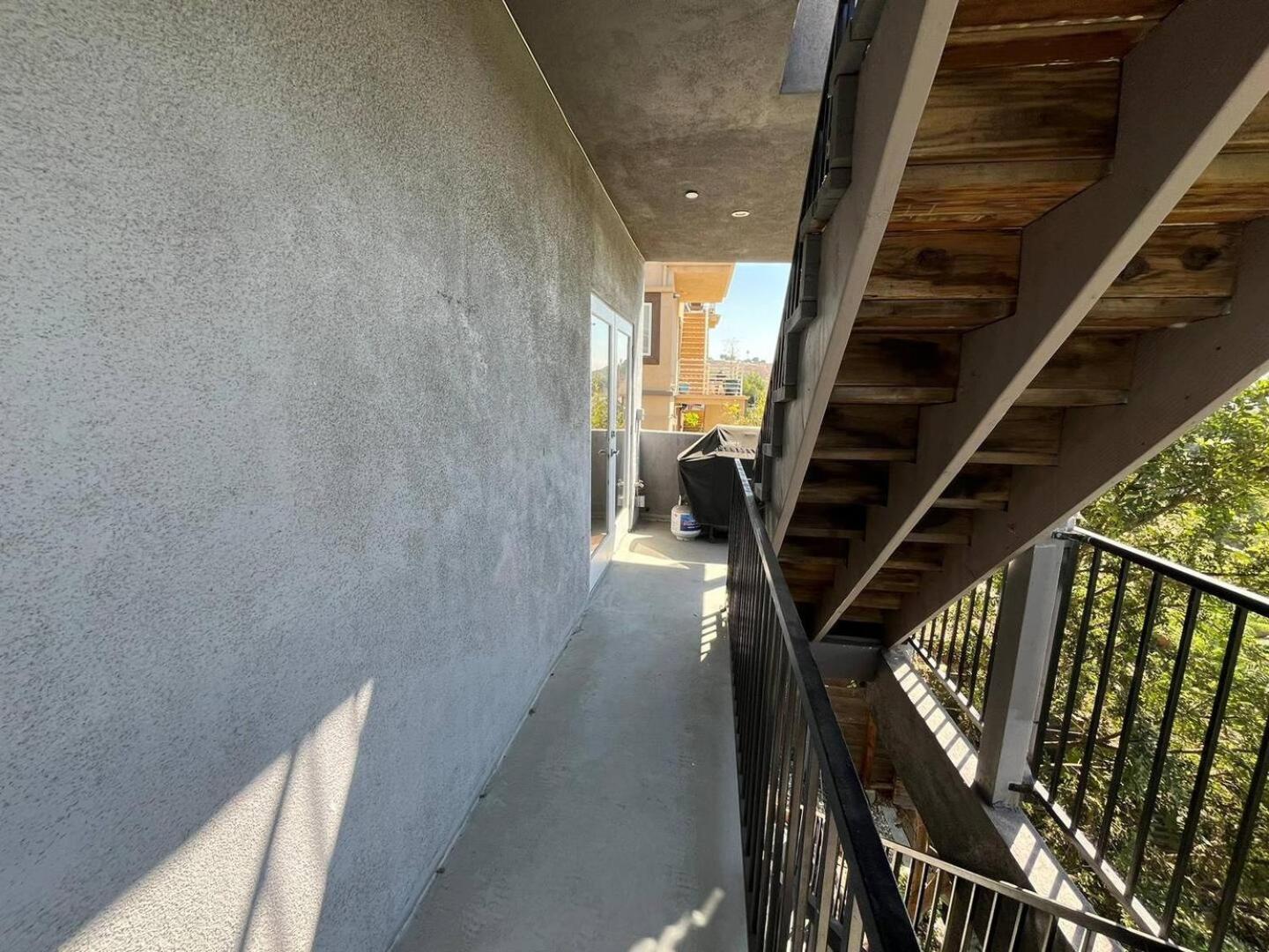 Hillside Close To Dtla 3br Stunning Views