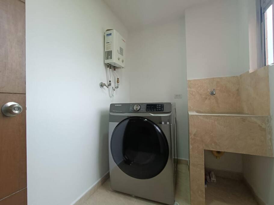 Comfortable Apt Envigado 3 Rooms 5 Beds