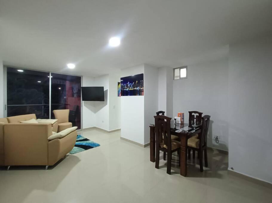 Comfortable Apt Envigado 3 Rooms 5 Beds