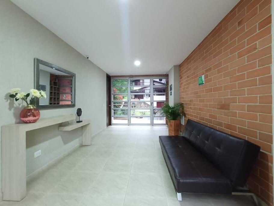 Comfortable Apt Envigado 3 Rooms 5 Beds