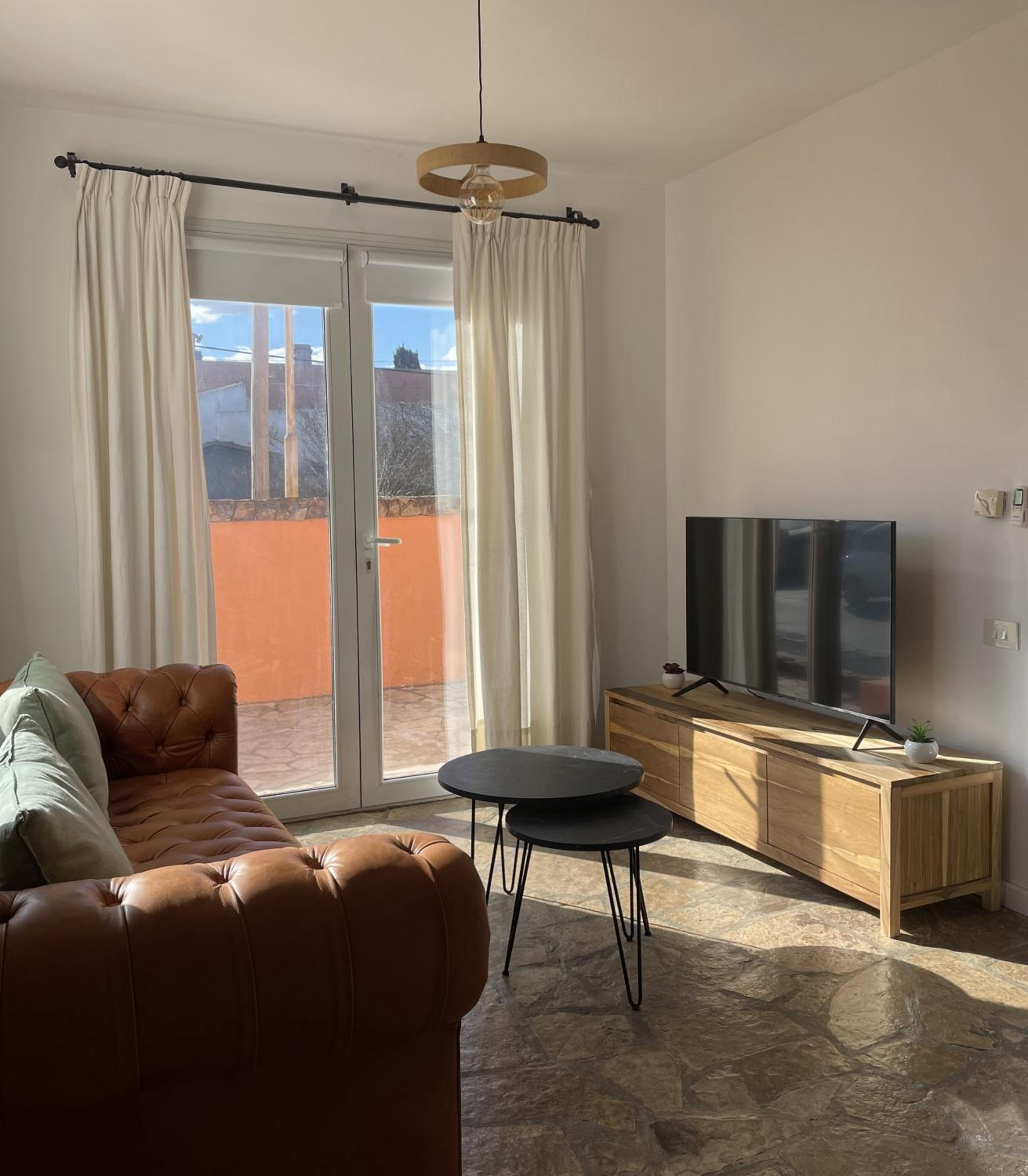 Depto en Lago con Cochera y Parrilla - 3 Ambientes - Tandil