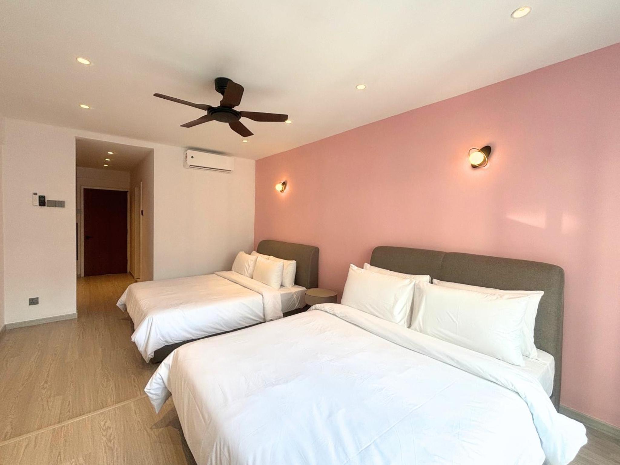 3R12Pax Fahrenheit88 C10-14 Opposite Pavilion KL Bukit Bintang Kaite Homestay