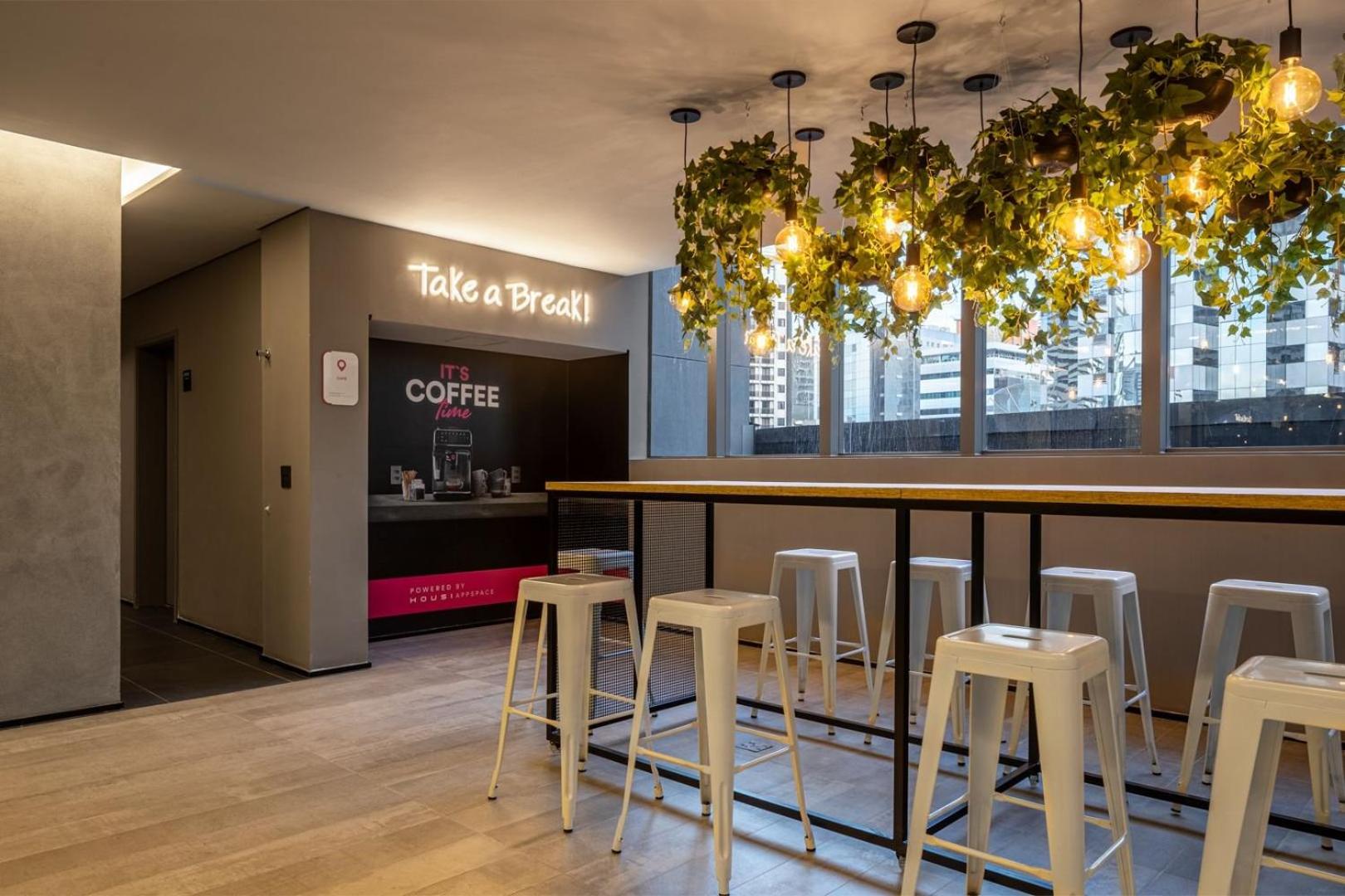 Luxury in the heart of São Paulo, paid parking