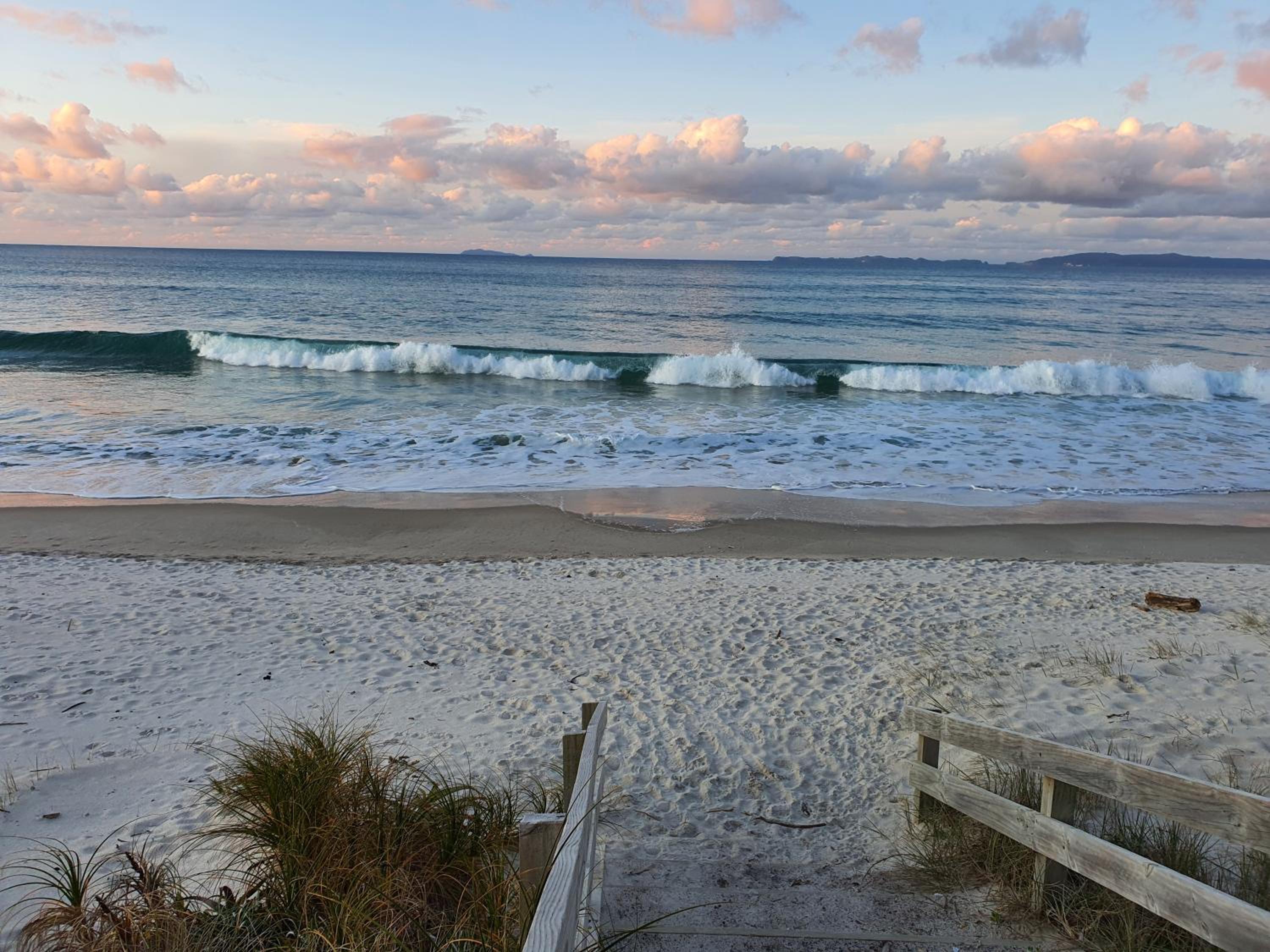 Whangapoua waves