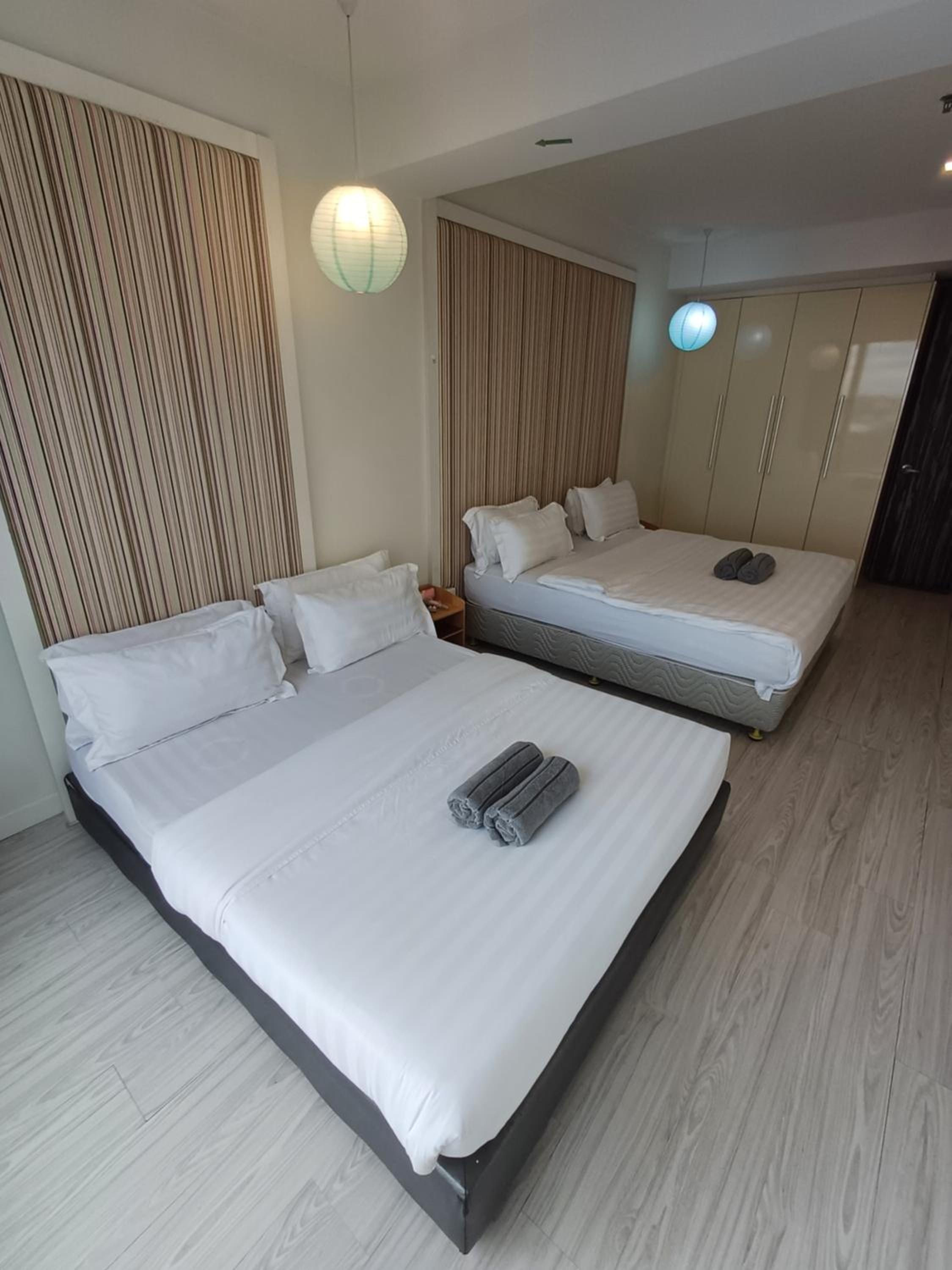 Sky Suites 2BR 2 Baths with Parking photo 8