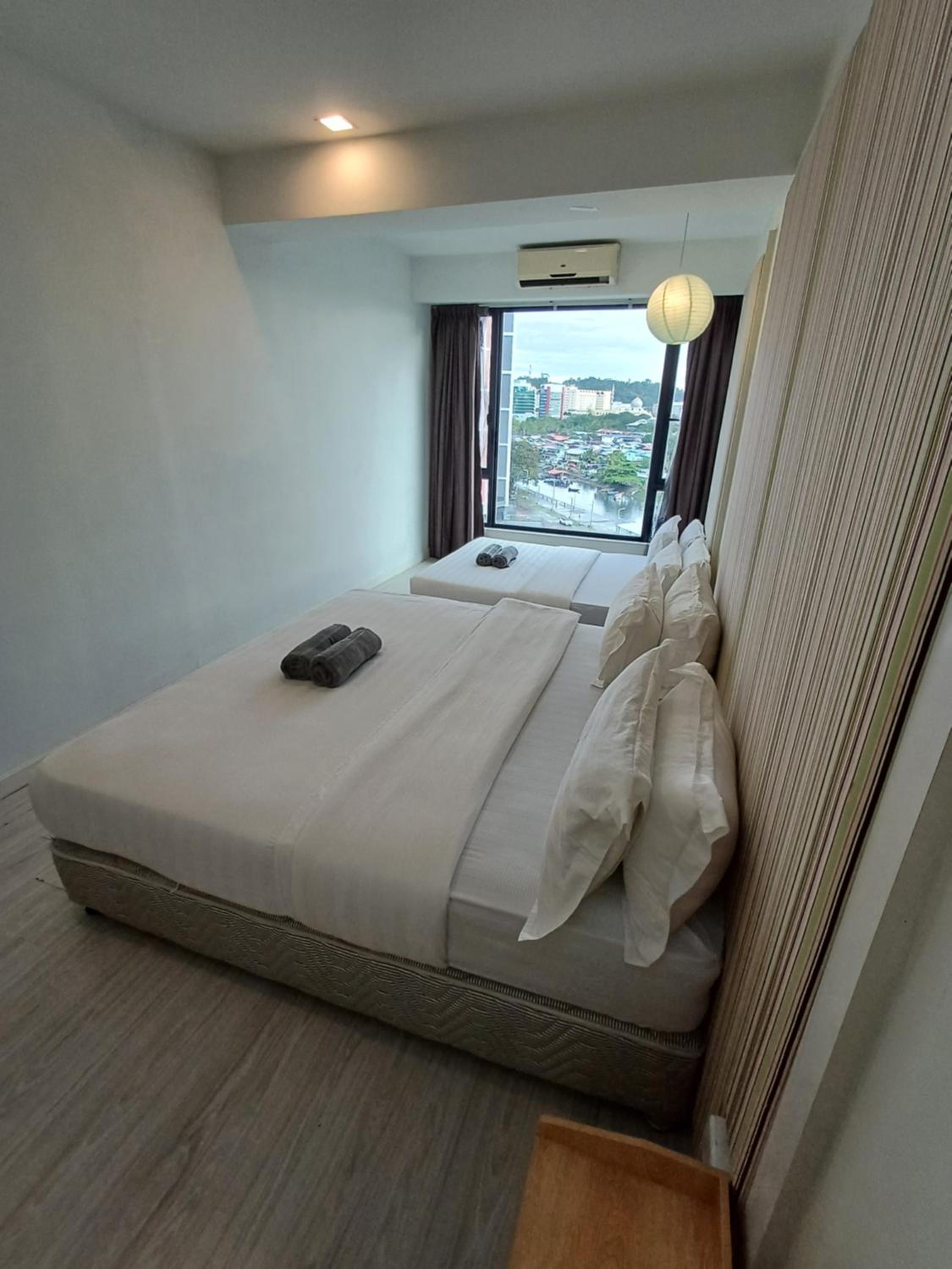 Sky Suites 2BR 2 Baths with Parking photo 7