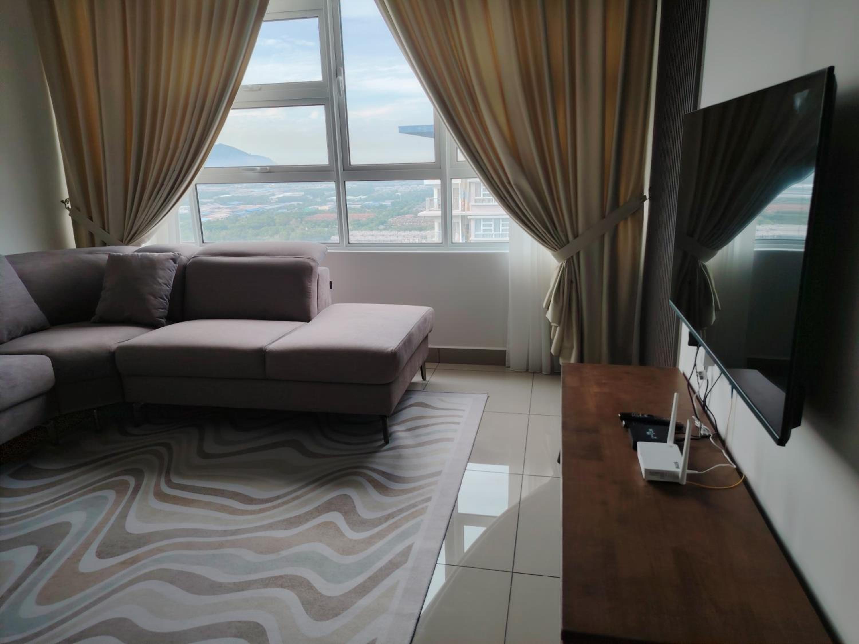 J&K Guesthouse at Palmyra Residence photo 3