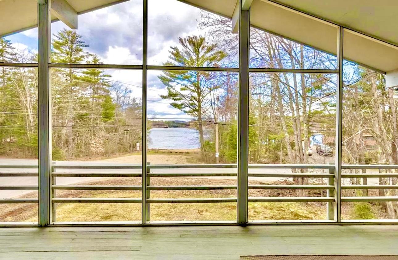 Charming Lakefront Chalet, family and pet friendly view 4
