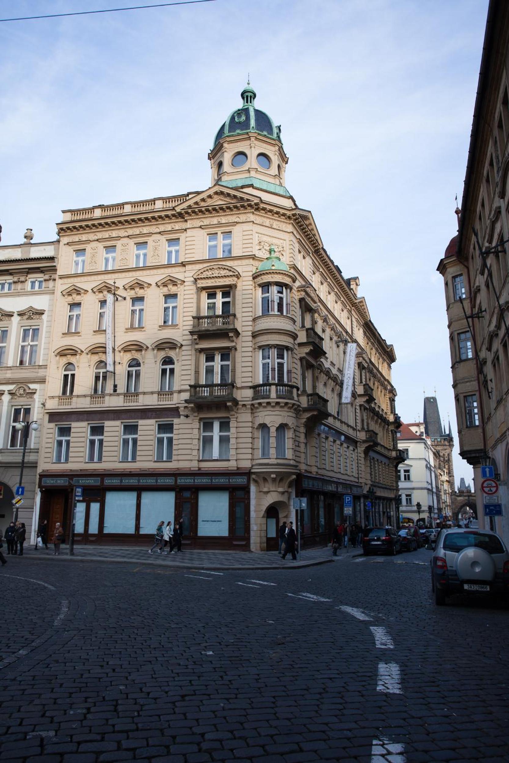 Royal Apartment by Charles Bridge view of Saint Nicholas Church