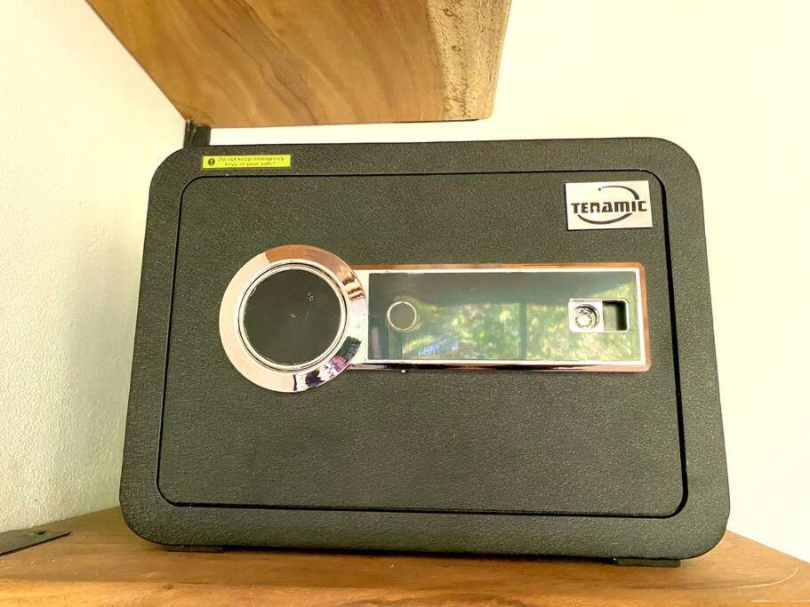 My Amazing Monteverde Black House