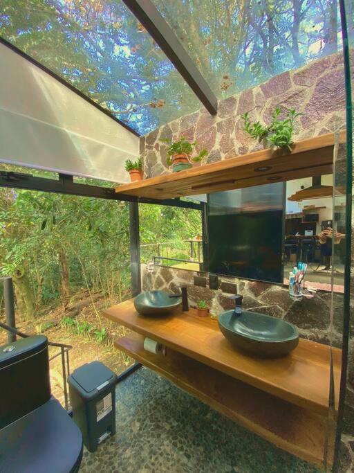 My Amazing Monteverde Black House