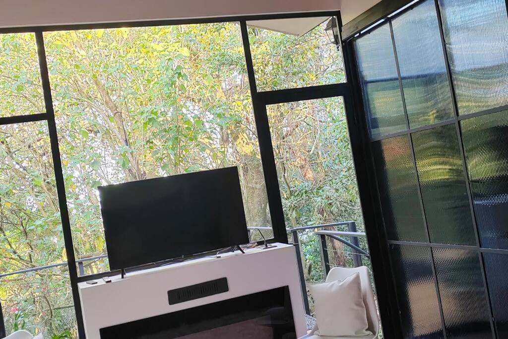 My Amazing Monteverde Black House