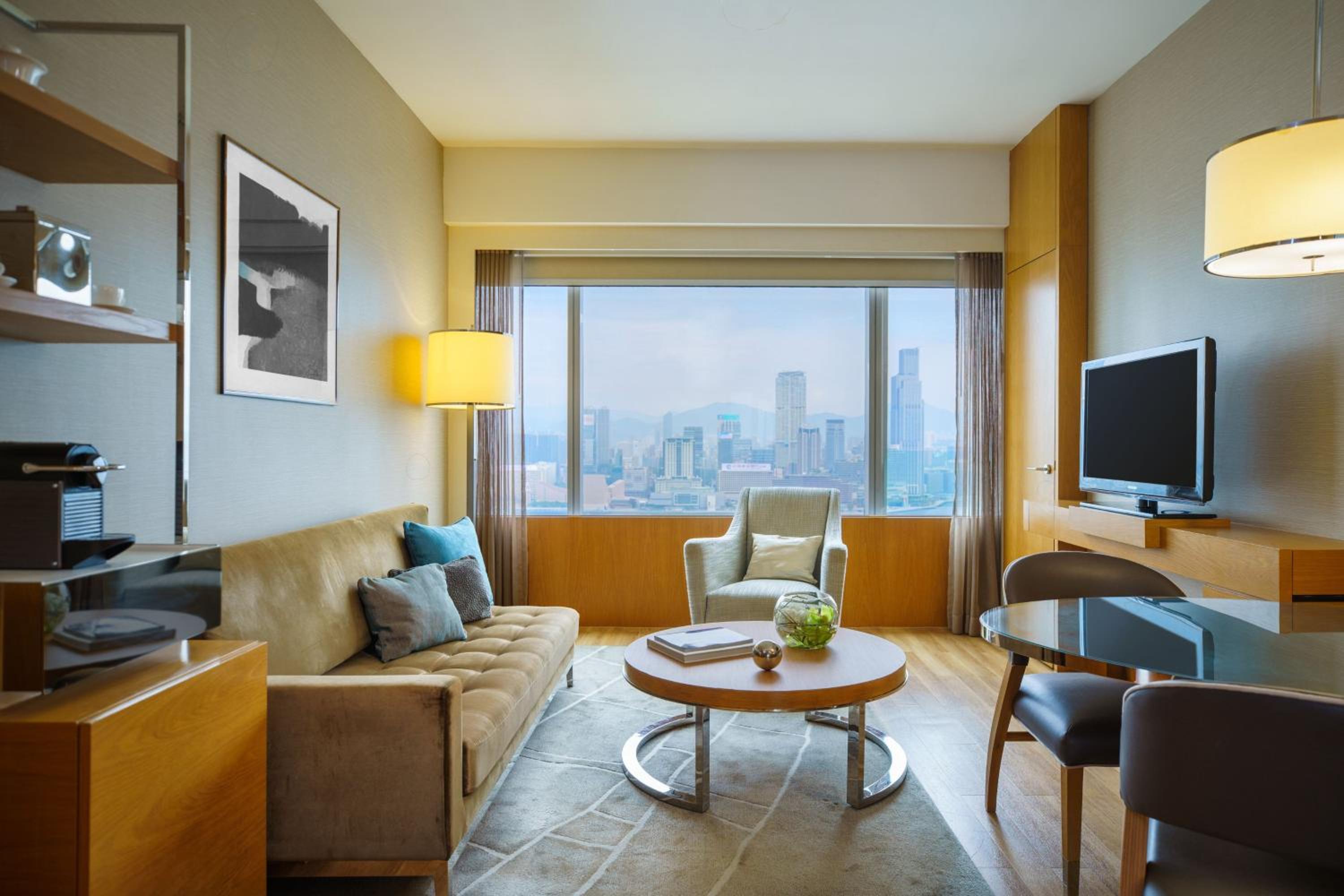Renaissance Hong Kong Harbour View Hotel