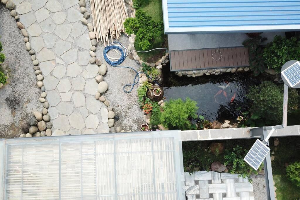 Photo 8