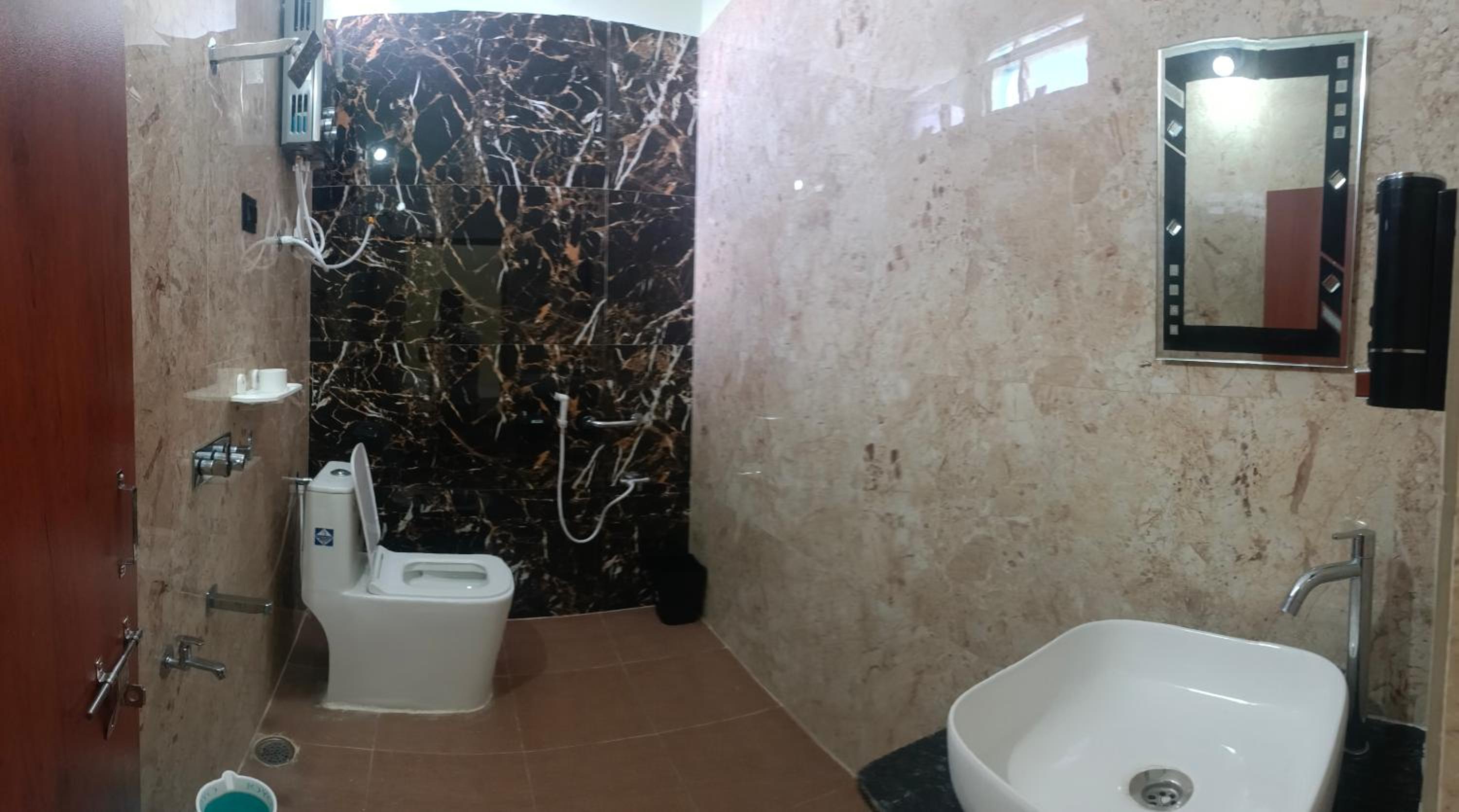 Photo 12