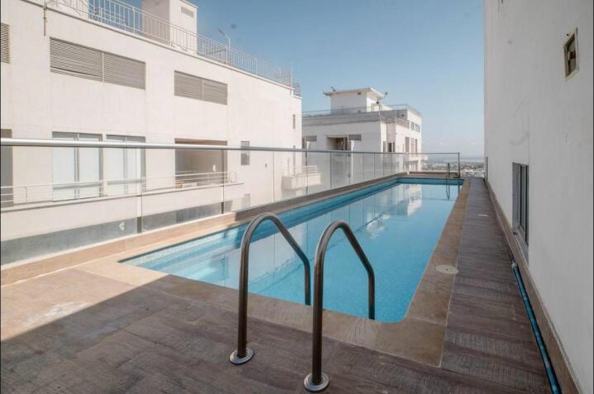 3BR AC LUXURY APARTMENT CLOSE TO THE AIRPORT Beach & THE HISTORIC CENTER