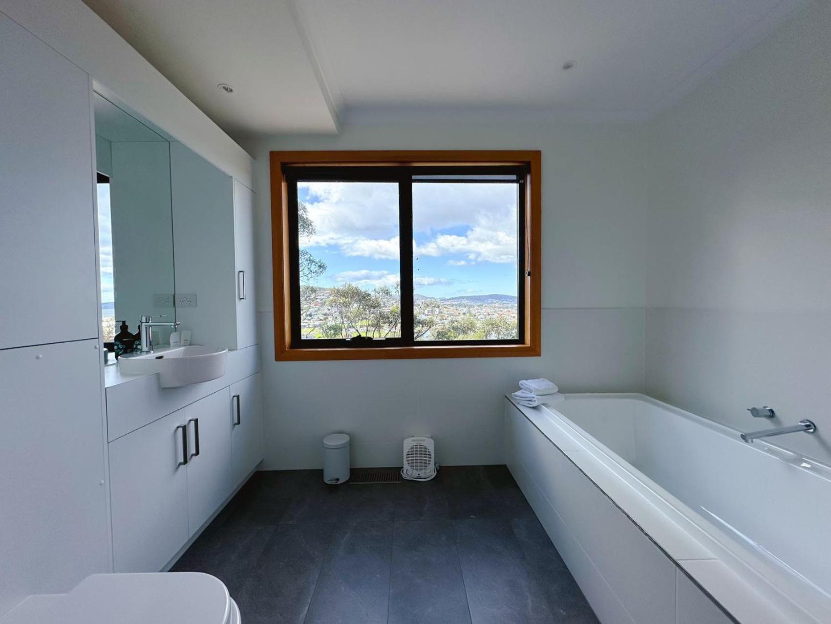 Leura Bayview Retreat - close to CBD&Air port