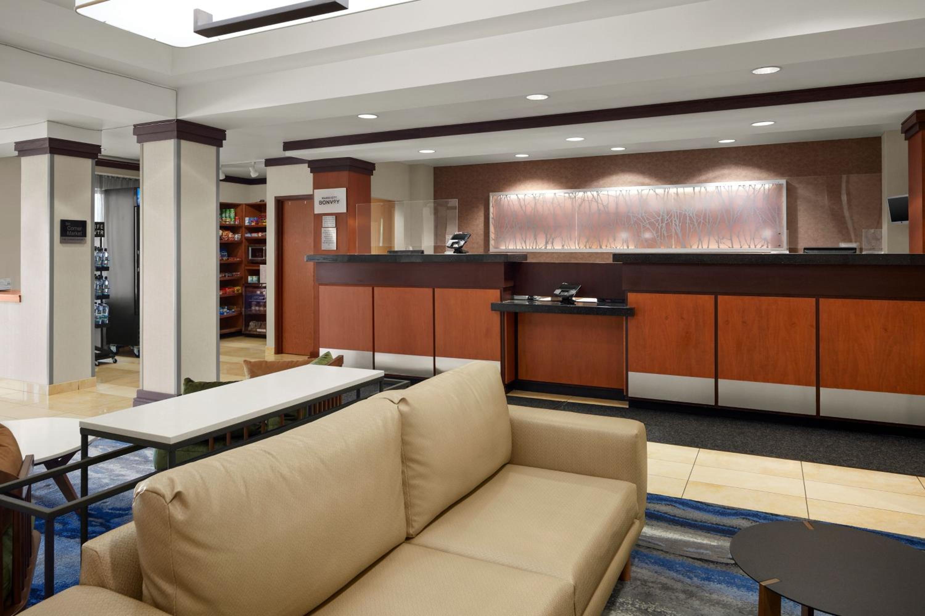 Bedford Vacations - Fairfield Inn  Suites Bedford - Property Image 5
