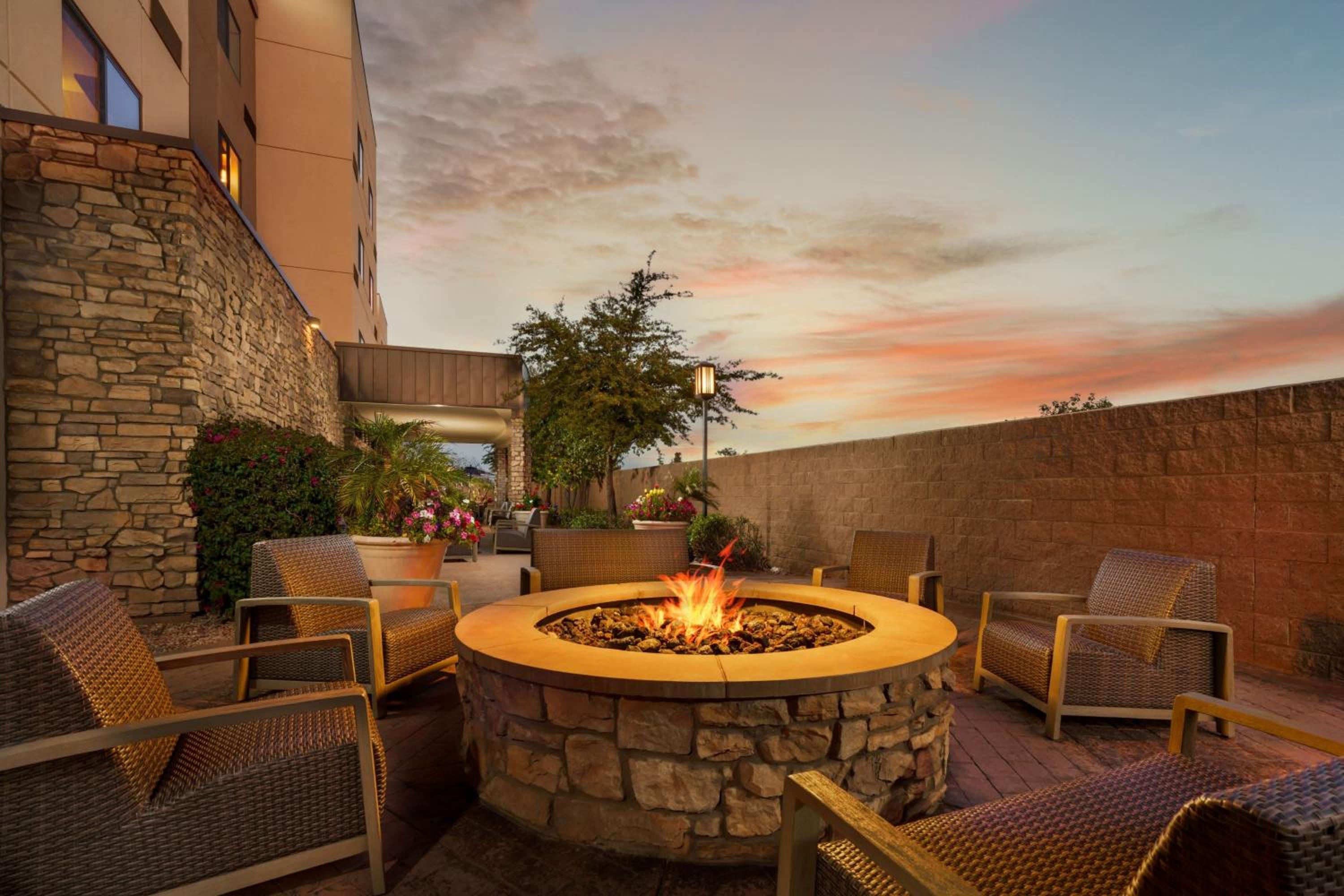 Courtyard by Marriott Phoenix Mesa Gateway Airport, Zdjęcie 35