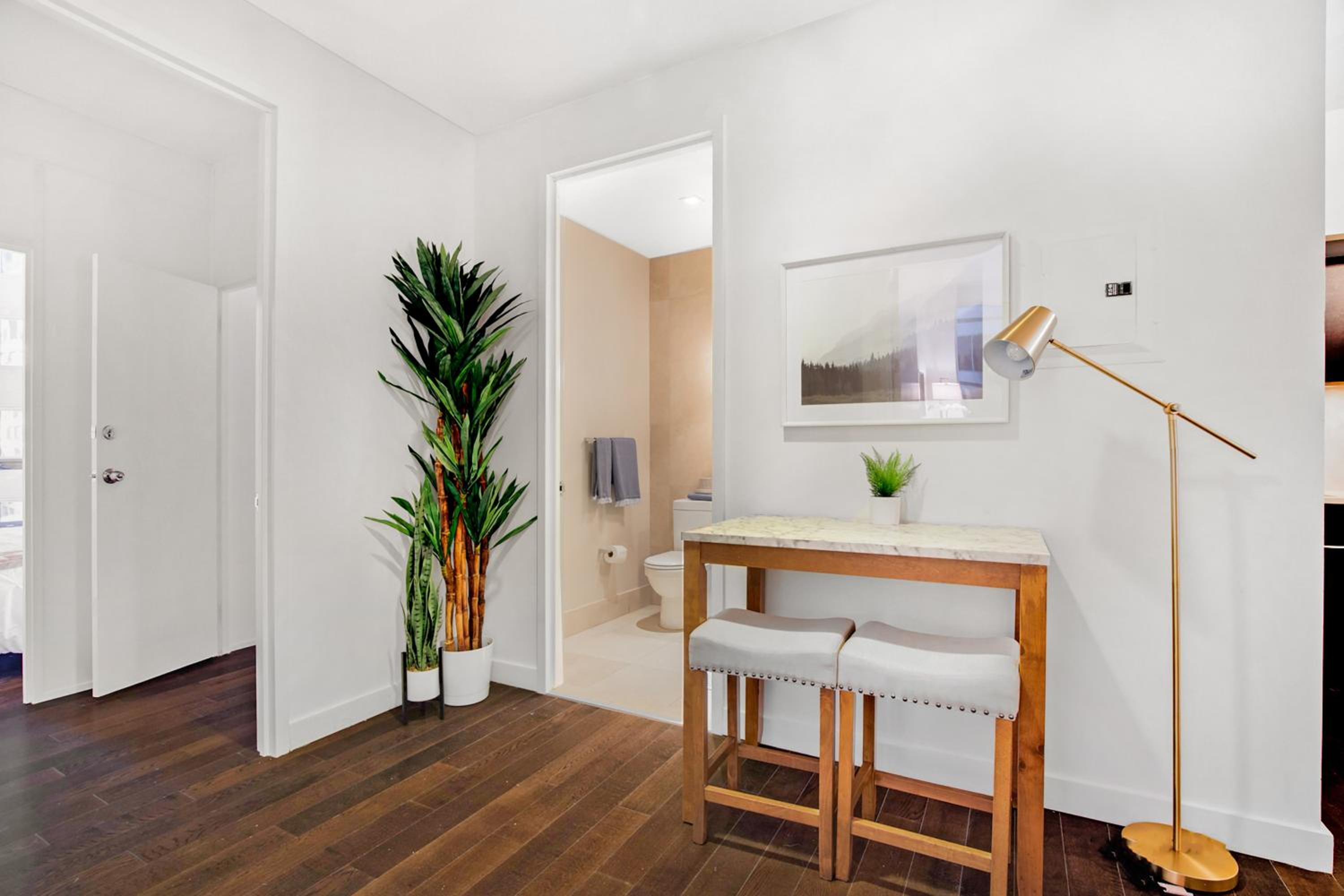 Gorgeous & Stylish 4BDR & 2BTH in Downtown Manhattan